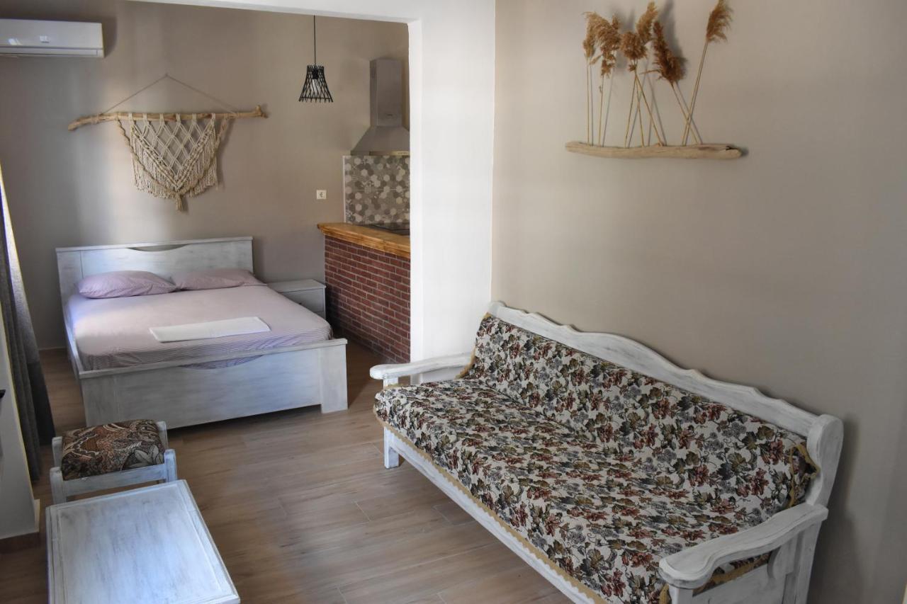 Отель Voula'S House Скиатос Экстерьер фото